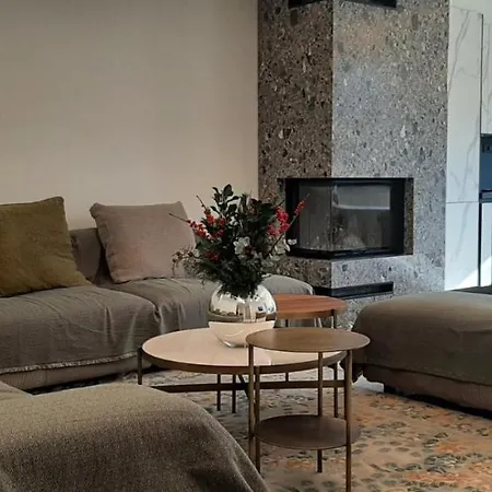 Sandy's Superior Daire