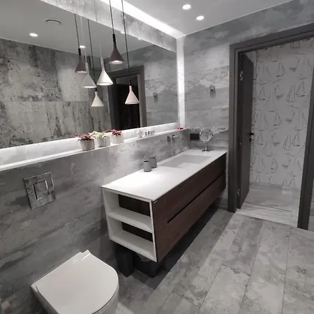 Sandy's Superior Daire Epidaurus