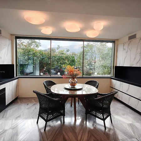 Sandy's Superior Apartment *