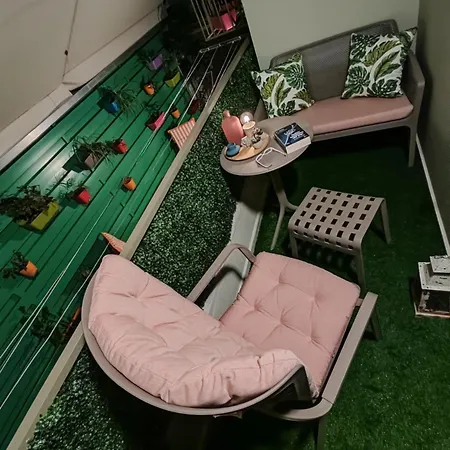 Sandy's Superior Apartment *